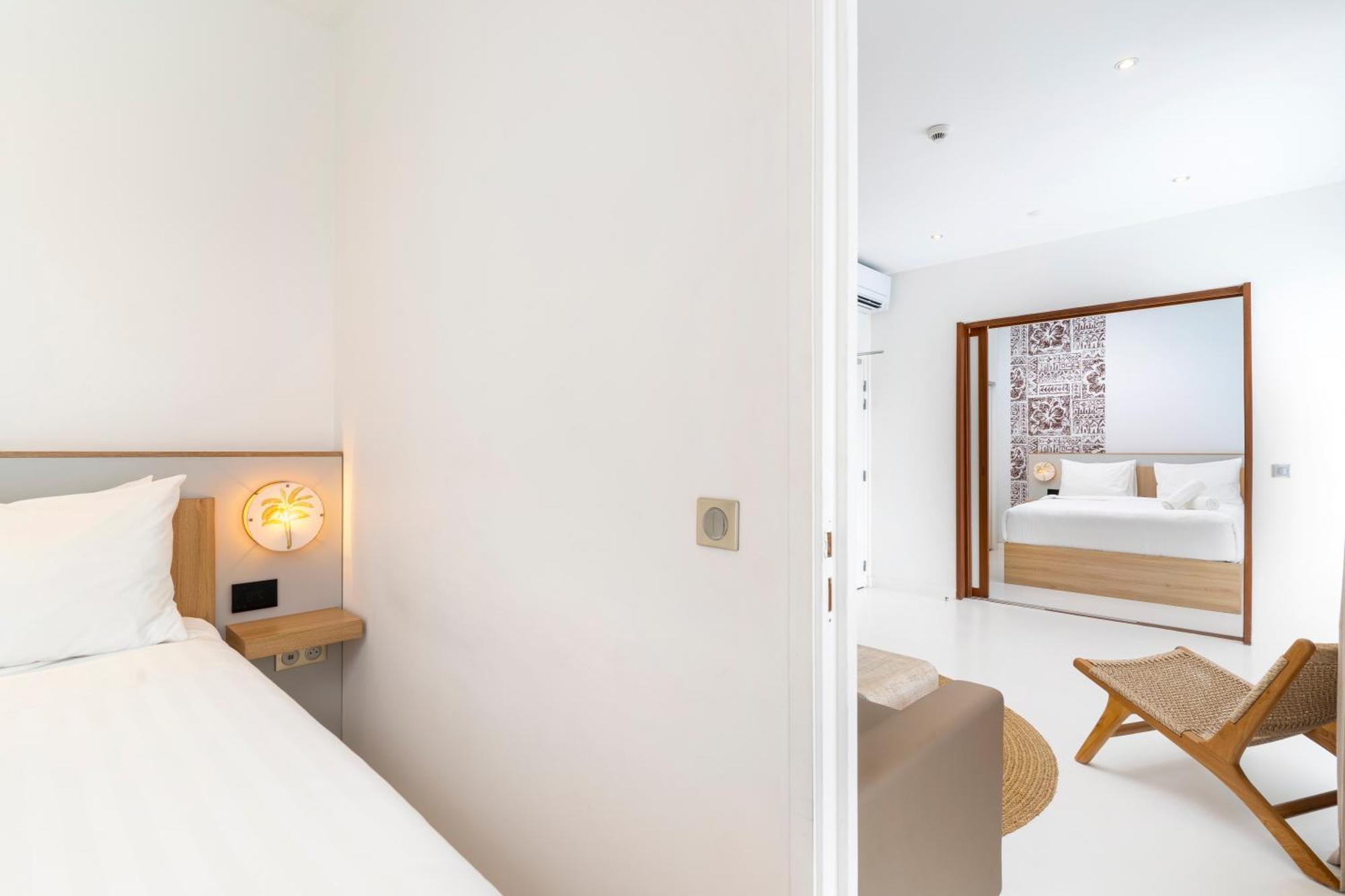 Cook'S Bay Hotel & Suites Paopao Zewnętrze zdjęcie